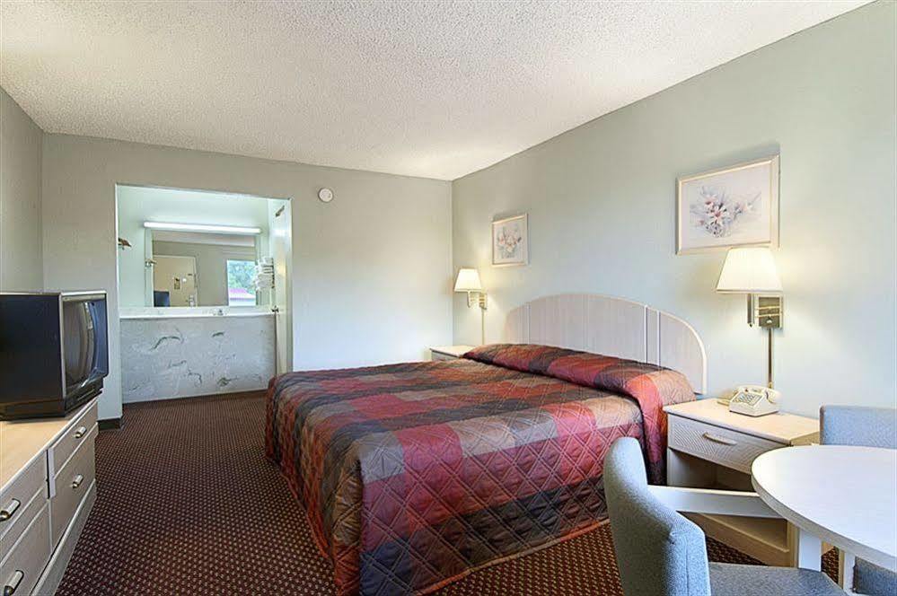 Executive Inn Calhoun Eksteriør bilde